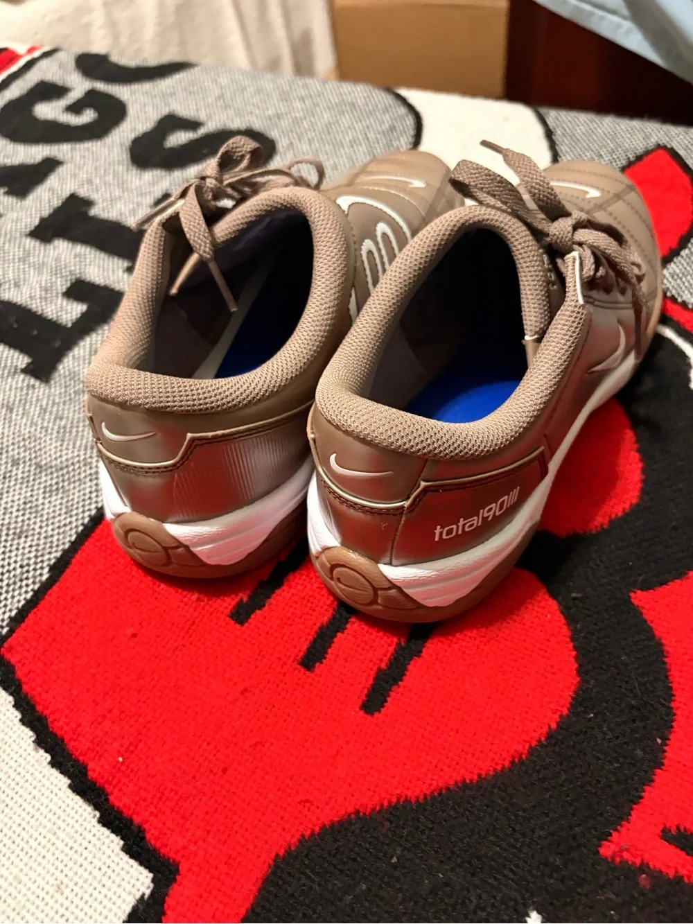 Nike total 90 shoes 7.5 men 9.0 women new